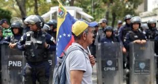 EN VIVO: Delcy impide la marcha de trabajadores + Timoteo, nuevo embajador del Delcynismo